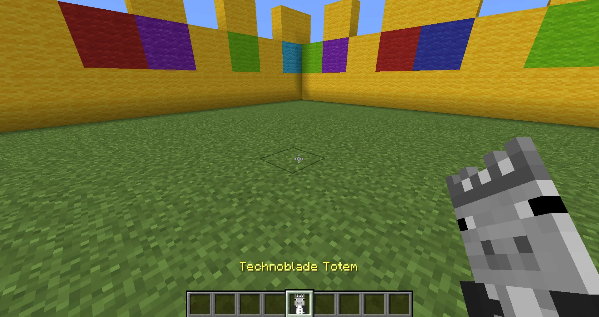 WASH3D's Black & White Technoblade Totem — скриншот 2 (Текстуры, Minecraft)