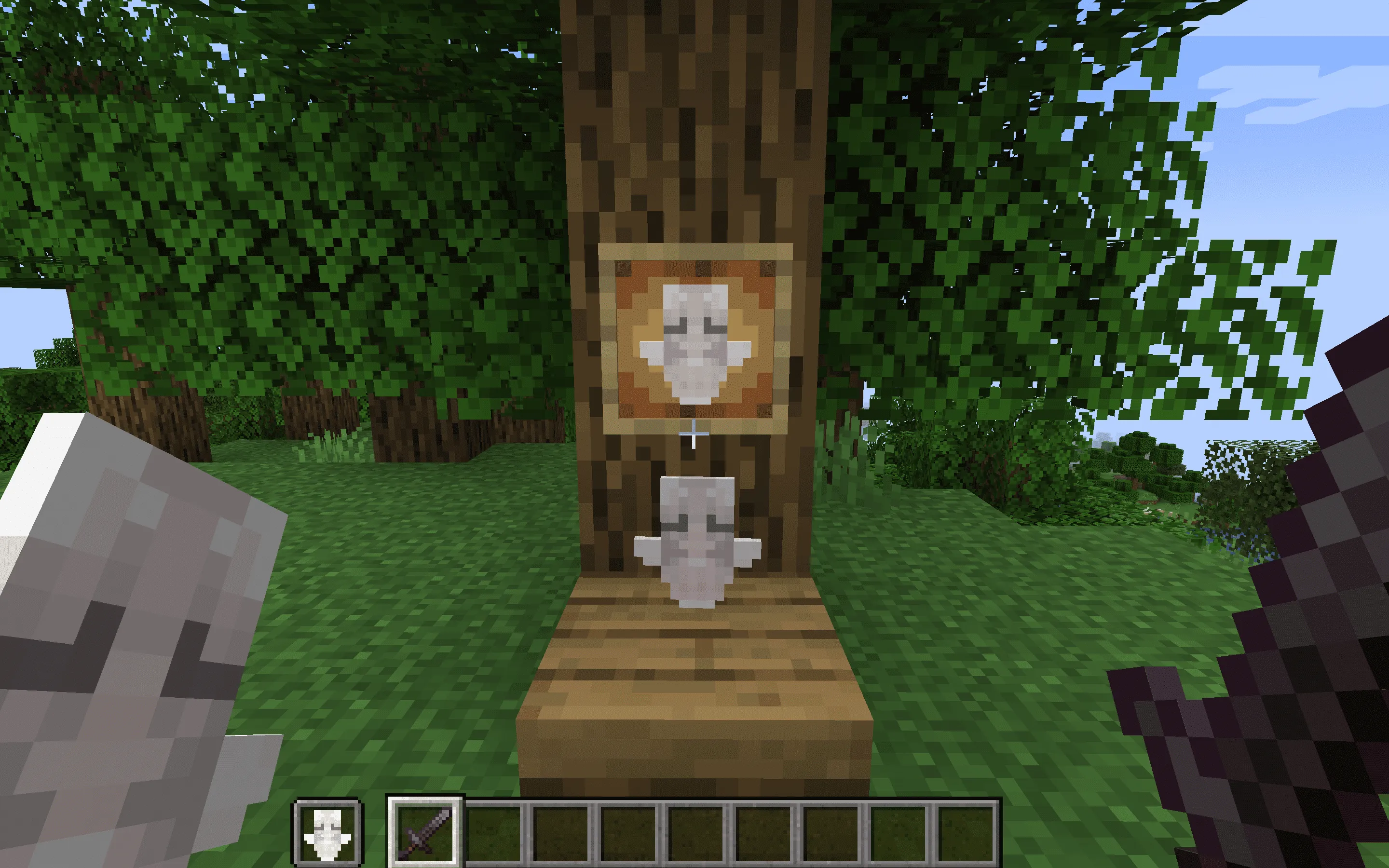 White Girlfriend Totem of Undying — скриншот 1 (Текстуры, Minecraft)