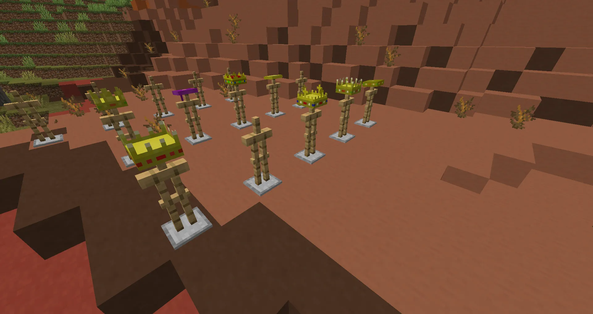 Julian's crowns and such, Моды, Minecraft